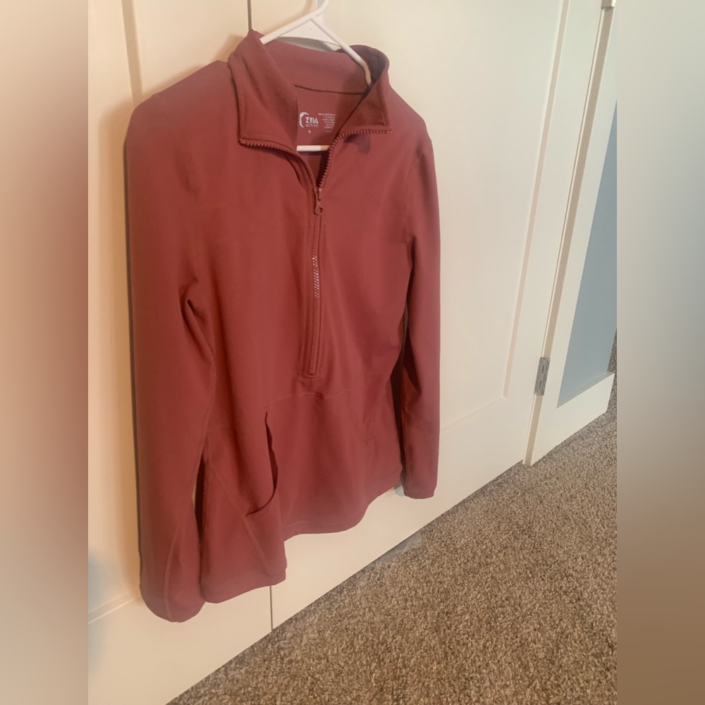 Zyia half zip with pockets. Med salmon color